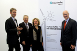 NRW-Wissenschaftsministerin Svenja Schulze im Batterielabor von UMICHT