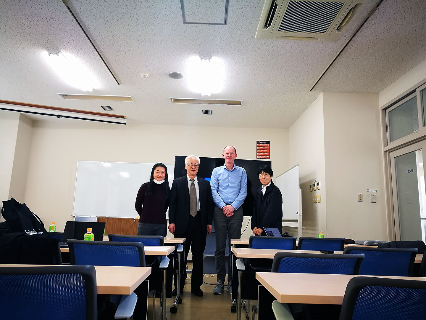 Von links: Prof. Na Lu (Chiba University), Prof. T. Kozai (JPFA), Volkmar Keuter (Fraunhofer UMSICHT), Prof. M. Takagaki (Chiba University). Von links: Prof. Na Lu (Chiba University), Prof. T. Kozai (JPFA), Volkmar Keuter (Fraunhofer UMSICHT), Prof. M. Takagaki (Chiba University).