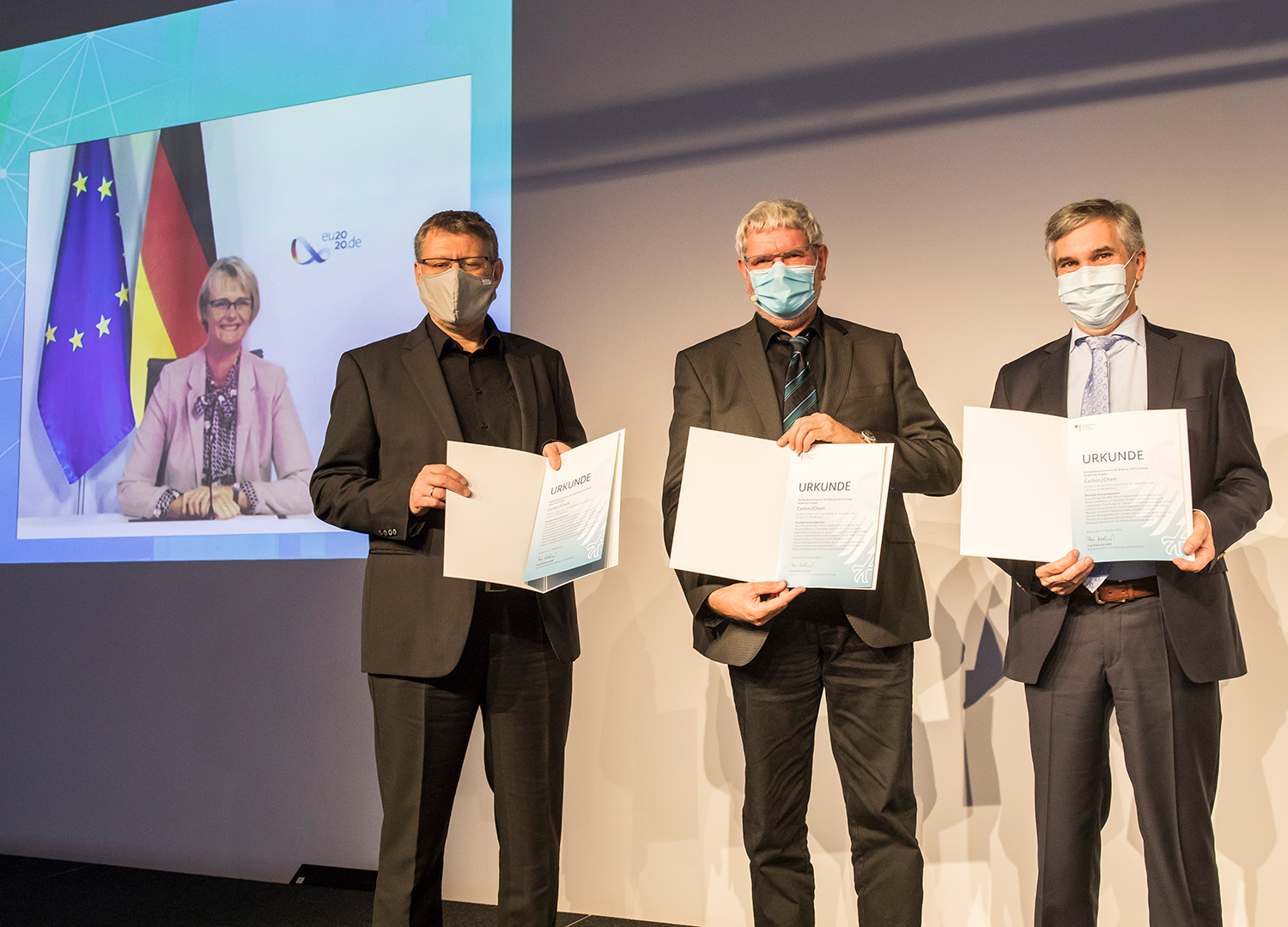Virtuelle Übergabe des Bewilligungsschreibens Virtuelle Übergabe des Bewilligungsschreibens