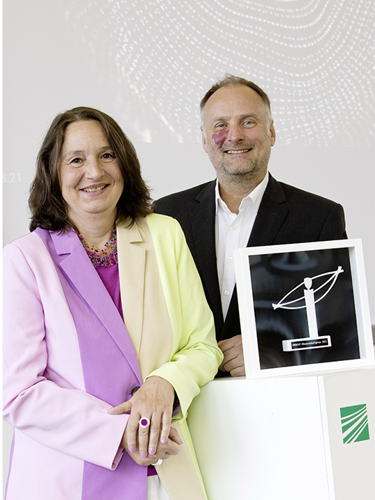 Susanne Delonge und Jan Kerckhoff, ausgezeichnet in der Kategorie Journalismus. Susanne Delonge und Jan Kerckhoff, ausgezeichnet in der Kategorie Journalismus.