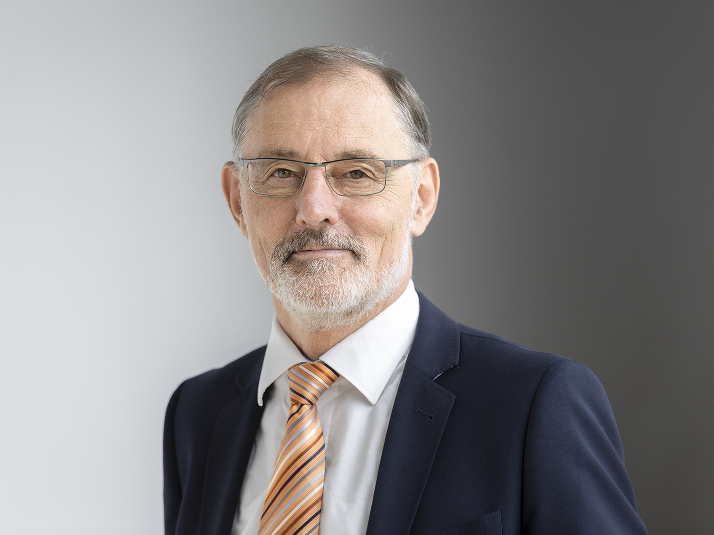 Prof. Dr. Andreas Bett