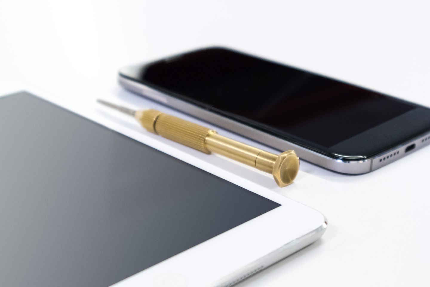 “The reuse of IT devices leads to a reduction in the use of resources and contributes to the protection of the climate.” “The reuse of IT devices leads to a reduction in the use of resources and contributes to the protection of the climate.”