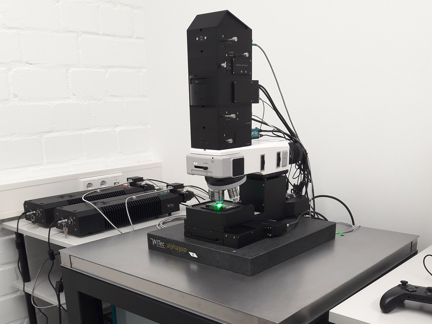 Confocal Raman microscope.